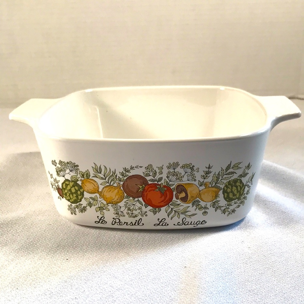 Corning Ware 1.5 Qt. “Le Persil La Sauge” Square Baking Dish Spice of Life